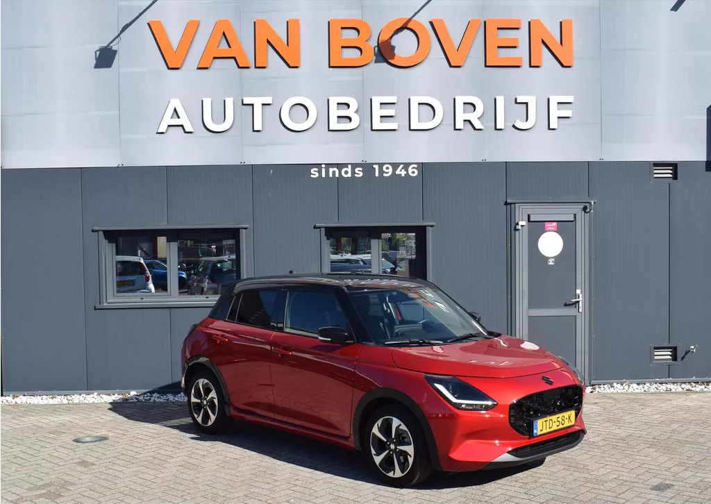 SUZUKI Swift 1.2 Smart Hybrid 81pk Style Red and Black Edition
