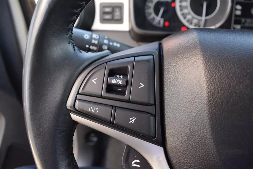 SUZUKI Ignis 1.2 Smart Hybrid 83pk Style SUZUKI Ignis 1.2 Smart Hybrid 83pk Style