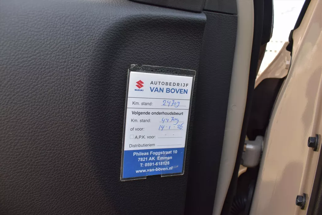 SUZUKI Ignis 1.2 Smart Hybrid 83pk Style SUZUKI Ignis 1.2 Smart Hybrid 83pk Style