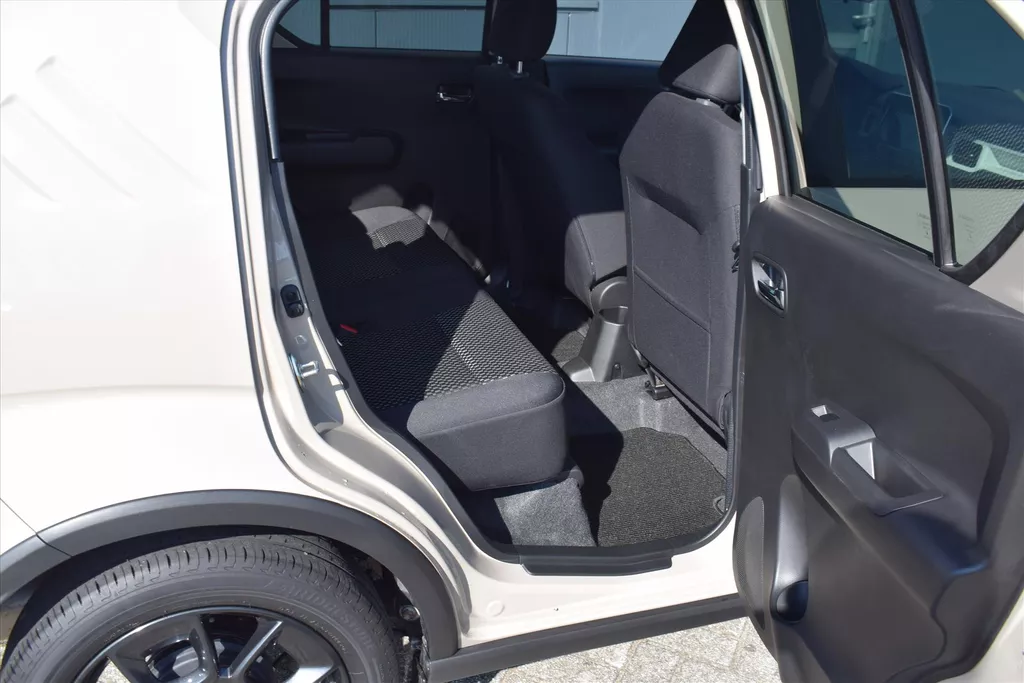 SUZUKI Ignis 1.2 Smart Hybrid 83pk Style SUZUKI Ignis 1.2 Smart Hybrid 83pk Style