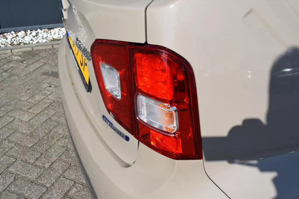 SUZUKI Ignis 1.2 Smart Hybrid 83pk Style SUZUKI Ignis 1.2 Smart Hybrid 83pk Style