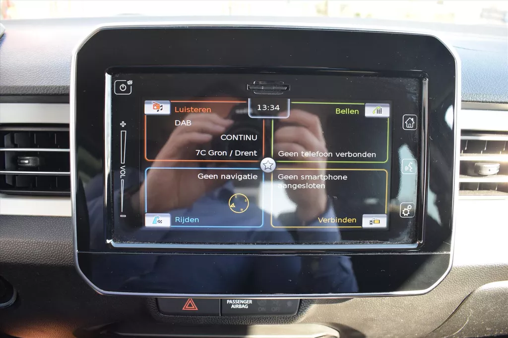 SUZUKI Ignis 1.2 Smart Hybrid 83pk Style SUZUKI Ignis 1.2 Smart Hybrid 83pk Style