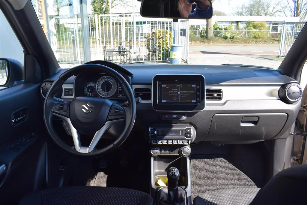 SUZUKI Ignis 1.2 Smart Hybrid 83pk Style SUZUKI Ignis 1.2 Smart Hybrid 83pk Style