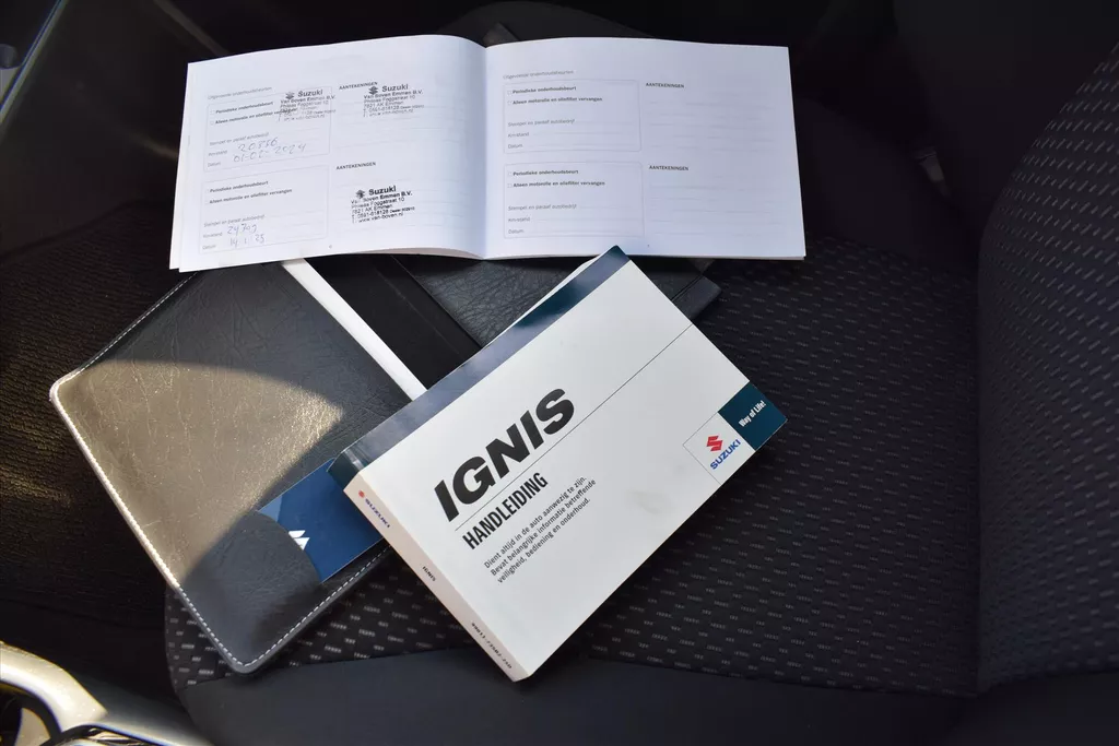 SUZUKI Ignis 1.2 Smart Hybrid 83pk Style SUZUKI Ignis 1.2 Smart Hybrid 83pk Style