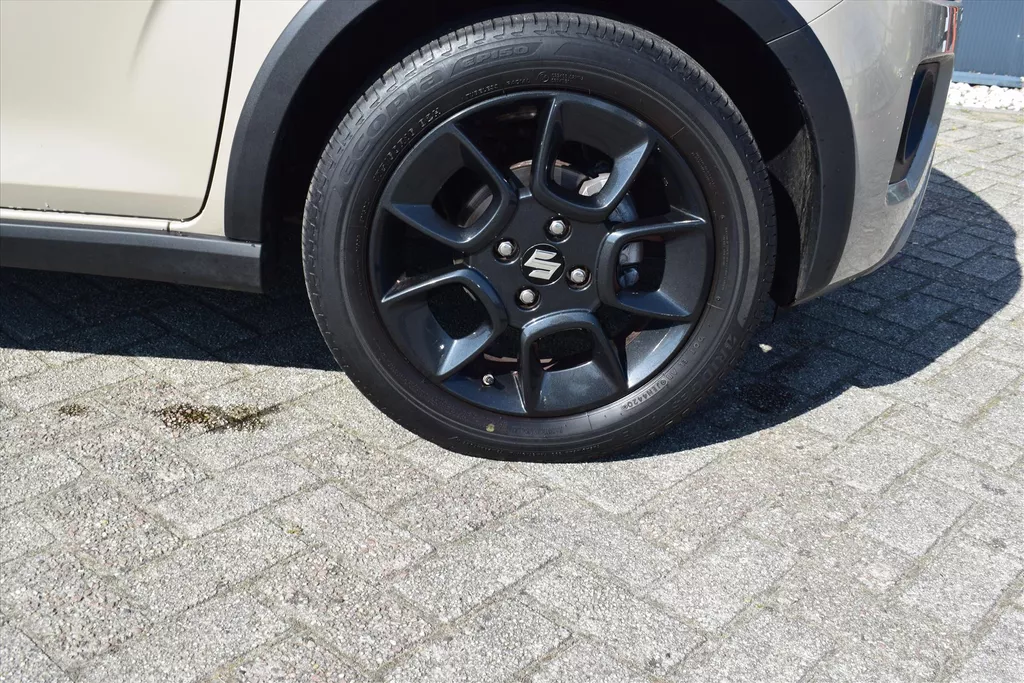 SUZUKI Ignis 1.2 Smart Hybrid 83pk Style SUZUKI Ignis 1.2 Smart Hybrid 83pk Style