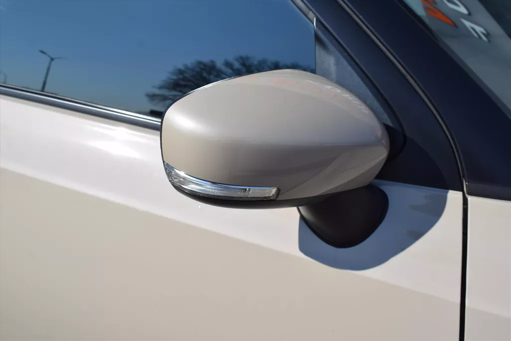 SUZUKI Ignis 1.2 Smart Hybrid 83pk Style SUZUKI Ignis 1.2 Smart Hybrid 83pk Style