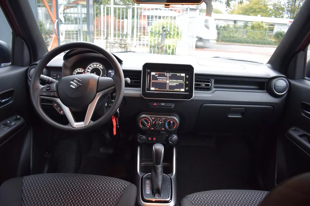 SUZUKI Ignis 1.2 Smart Hybrid 83pk CVT Select SUZUKI Ignis 1.2 Smart Hybrid 83pk CVT Select