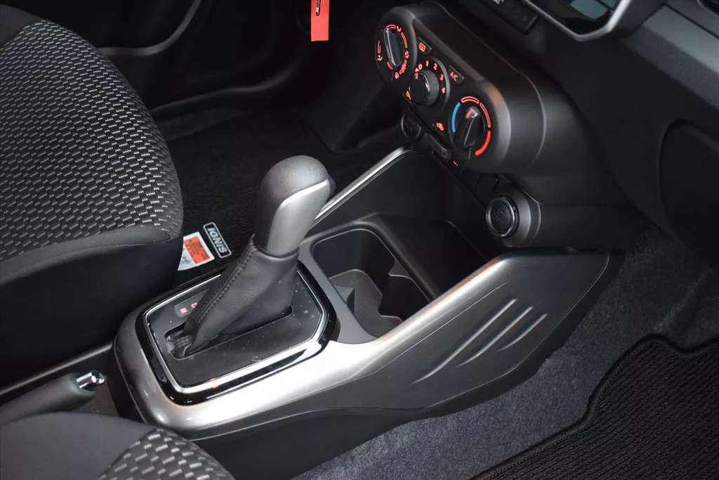 SUZUKI Ignis 1.2 Smart Hybrid 83pk CVT Select SUZUKI Ignis 1.2 Smart Hybrid 83pk CVT Select